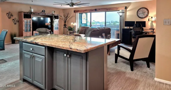 $307,500 | 515 South Parkcrest, Unit 532, Mesa, AZ 85206