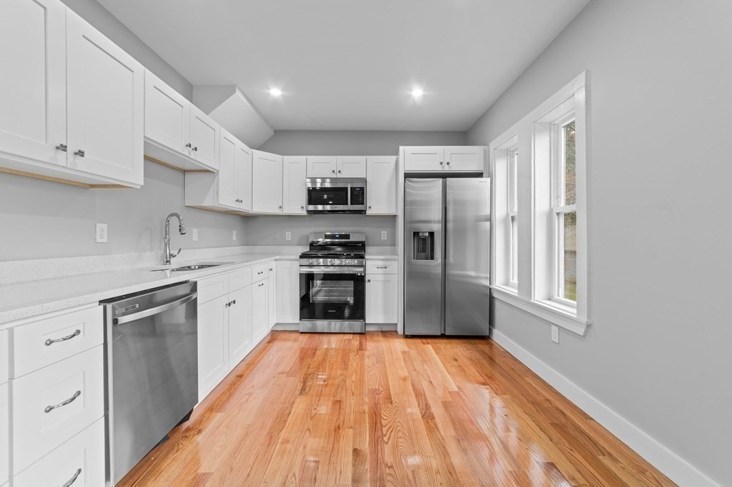 376 Chestnut Street Gardner, MA 01440 - Photo 15 of 28