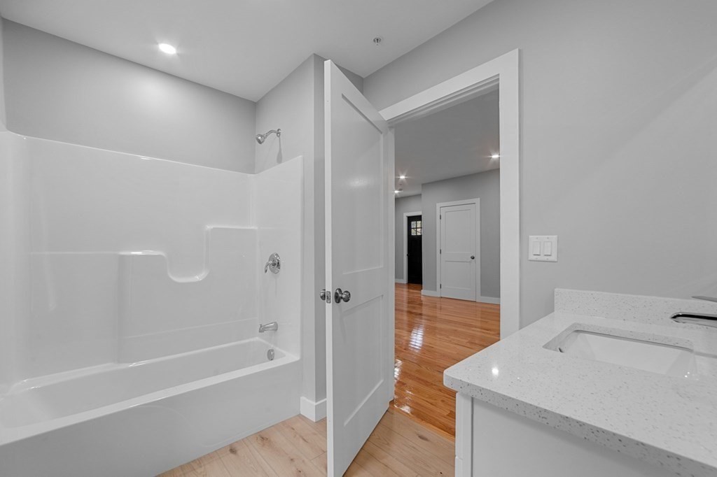 376 Chestnut Street Gardner, MA 01440 - Photo 22 of 28