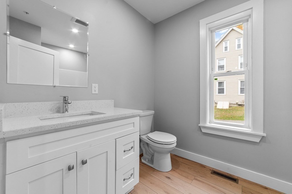 376 Chestnut Street Gardner, MA 01440 - Photo 23 of 28