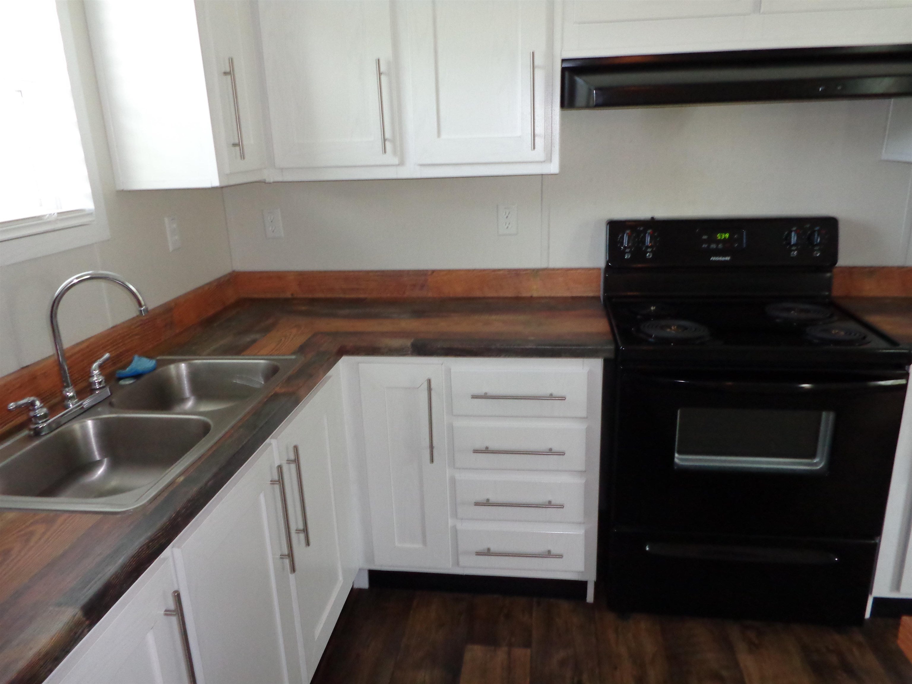 5987 Airport Road Hartford, AL 36344 - Photo 10 of 21 Gallery Image 10