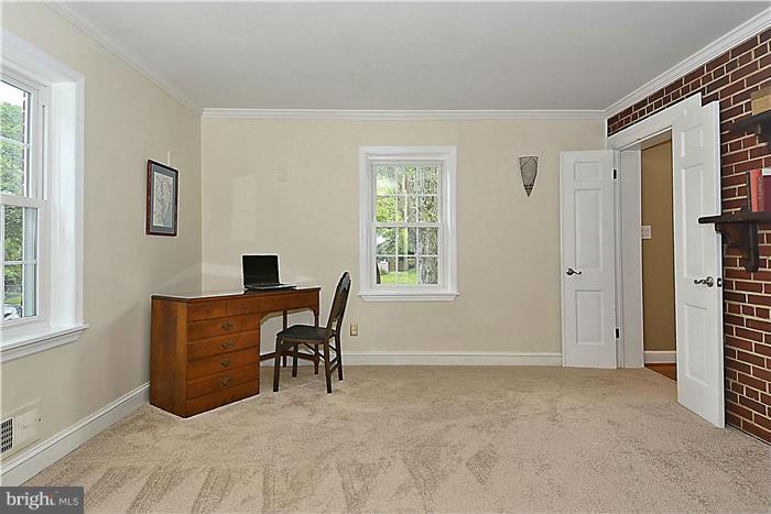3 Indian Spring Drive Silver Spring, MD 20901 - Photo 14 of 30 Main Level - Bedroom/Den