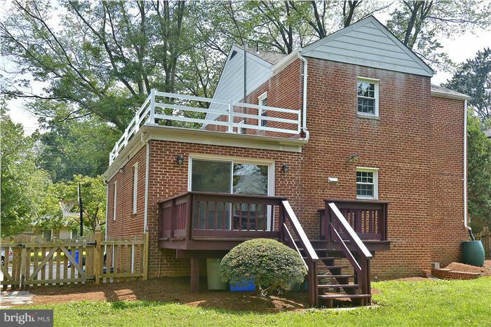 3 Indian Spring Drive Silver Spring, MD 20901 - Photo 3 of 30 Deck