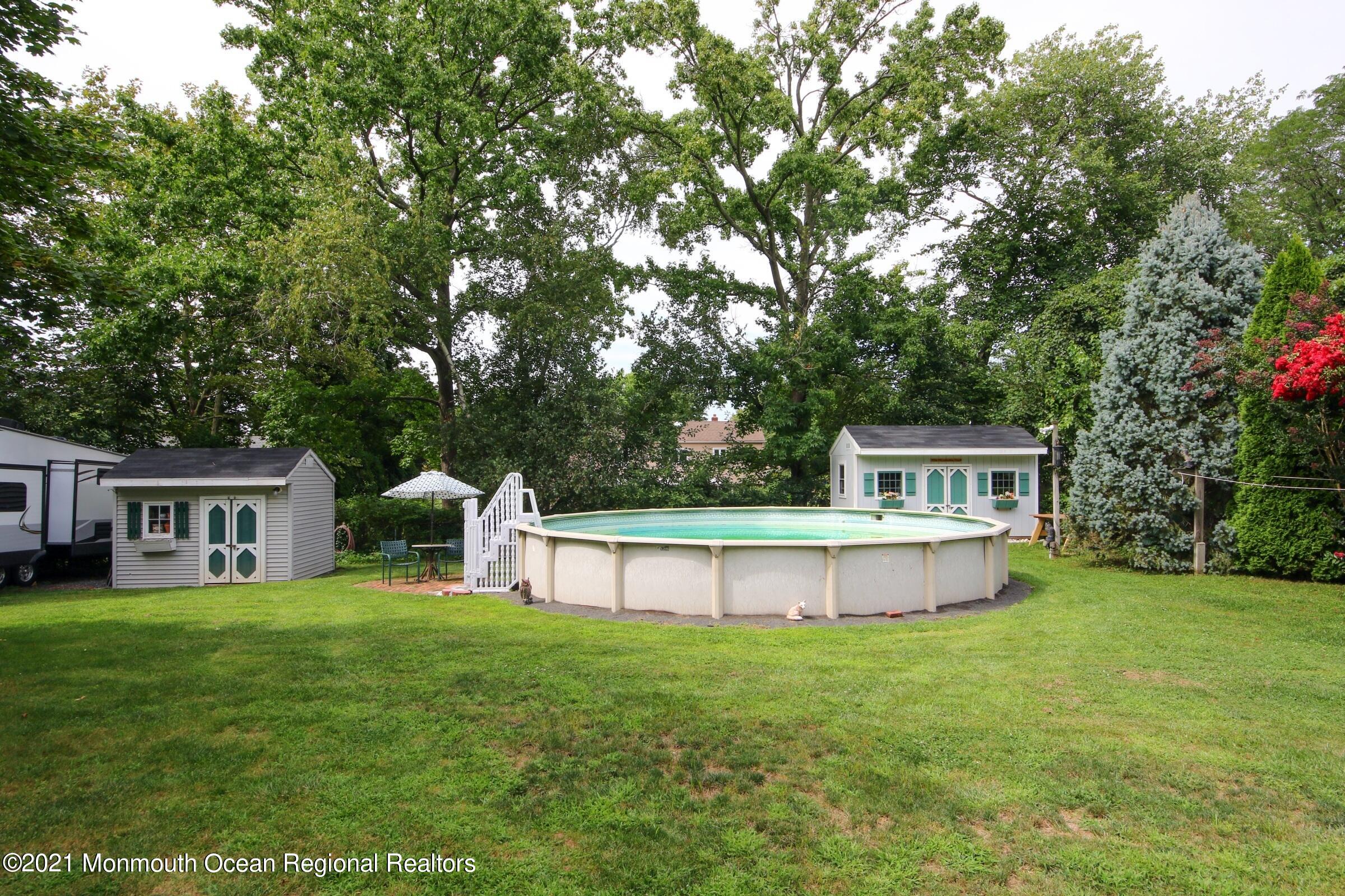 9 Mayfair Road Holmdel, NJ 07733 - Photo 30 of 35 pool
