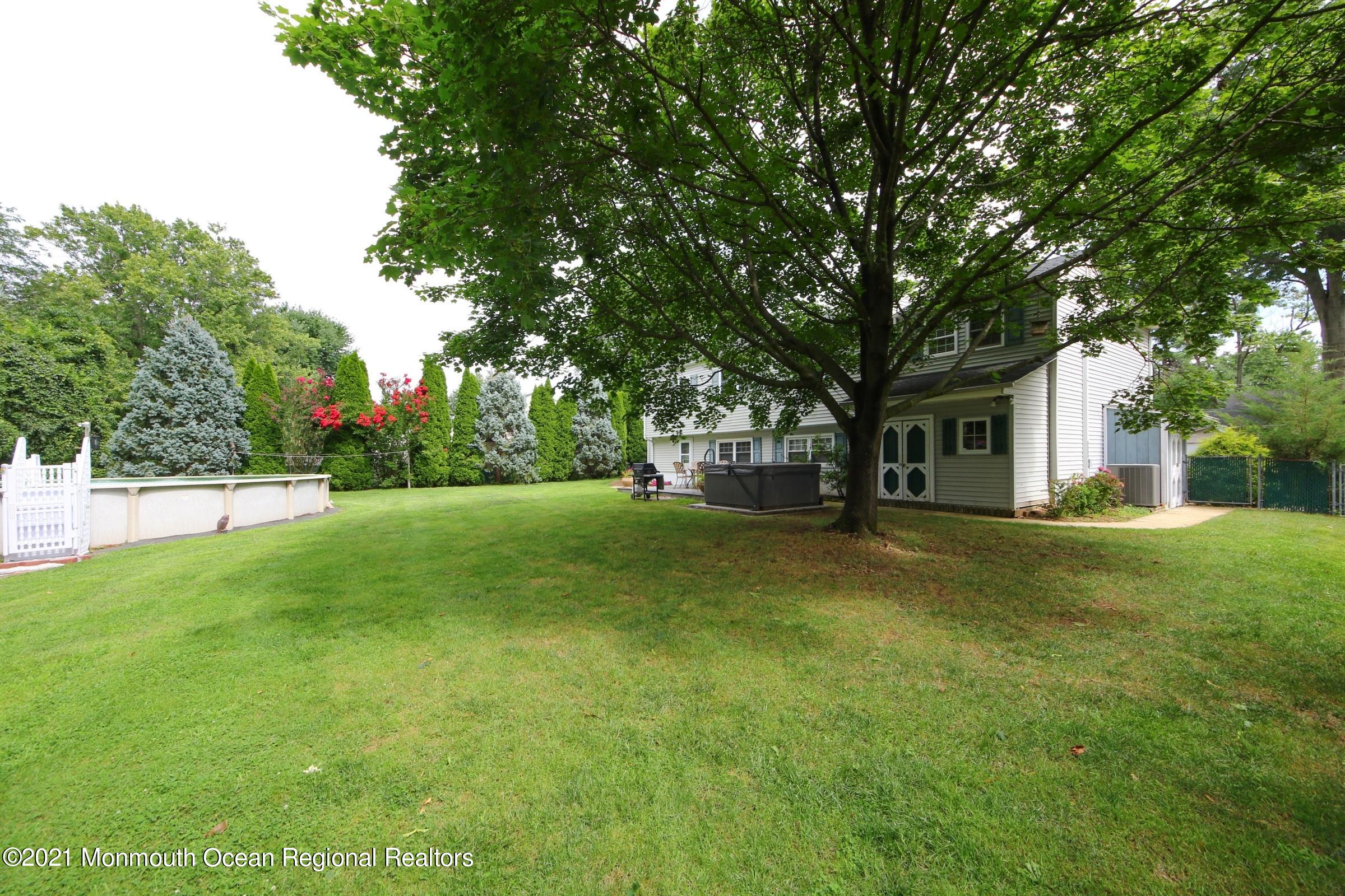 9 Mayfair Road Holmdel, NJ 07733 - Photo 4 of 35 backyard