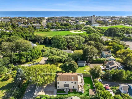 $1,650,000 | 19 South Edison Street, Montauk, NY 11954