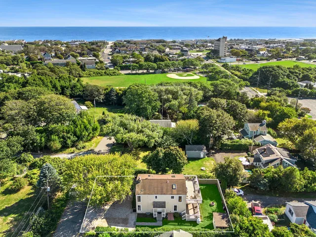 $1,650,000 | 19 South Edison Street, Montauk, NY 11954