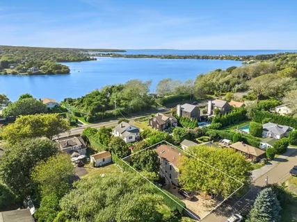 $1,650,000 | 19 South Edison Street, Montauk, NY 11954