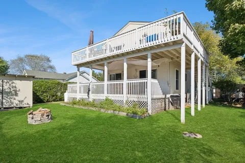 $1,650,000 | 19 South Edison Street, Montauk, NY 11954