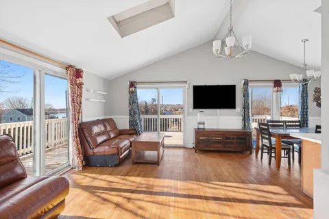 $1,650,000 | 19 South Edison Street, Montauk, NY 11954