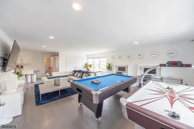 $3,800 | 201 Catherine Street, Unit 1, Elizabeth, NJ 07201