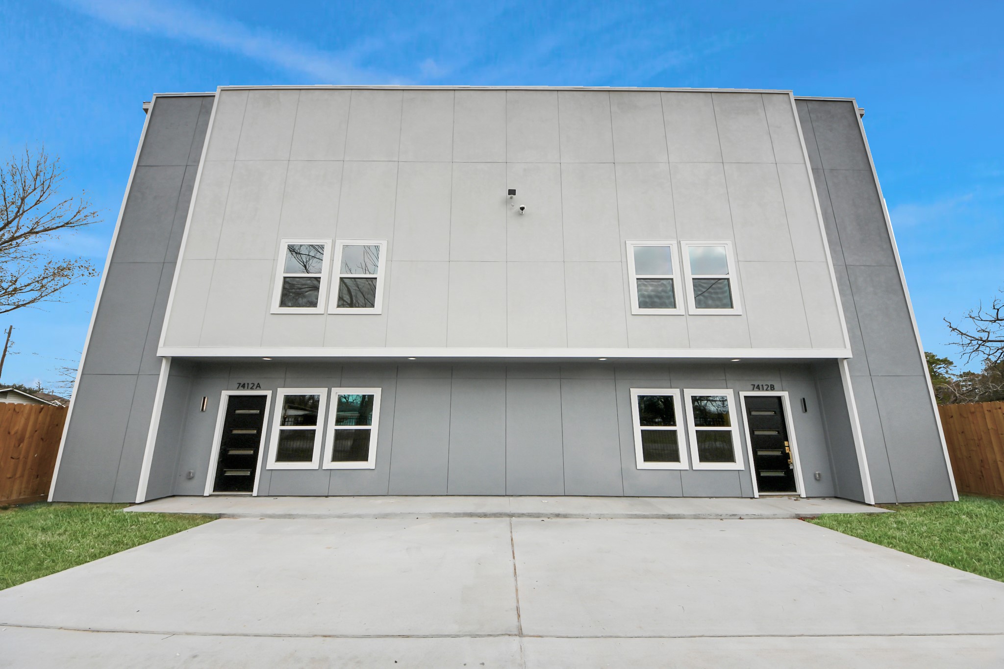 7412 Carver Road, Unit B Houston, TX 77088 - Photo 2 of 22 a front view of a house
