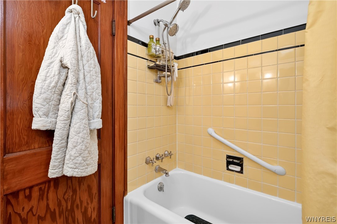380 Summer Street Buffalo, NY 14213 - Photo 23 of 46