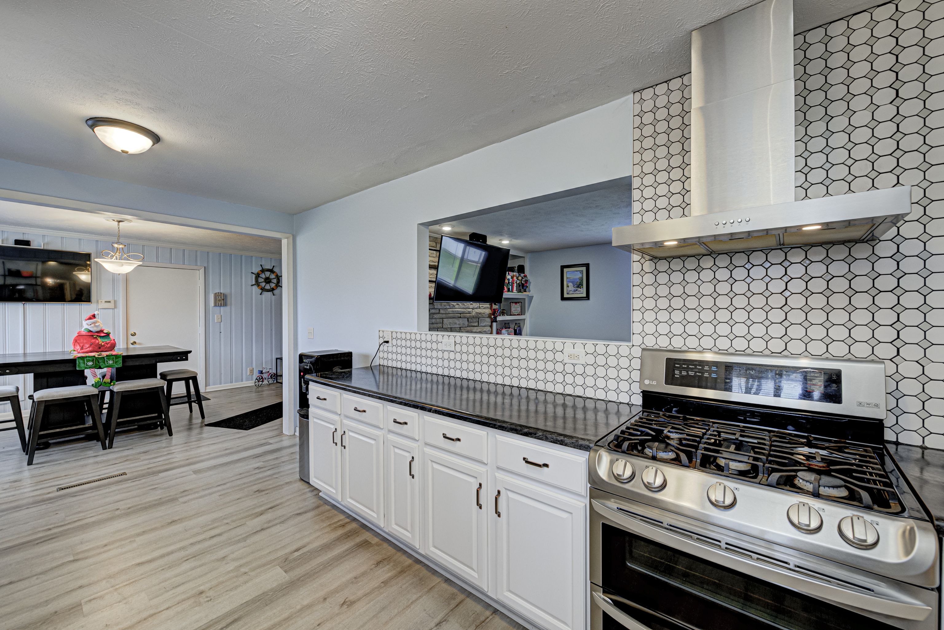 6451 East Southport Road Indianapolis, IN 46237 - Photo 4 of 15 Gallery Image 4