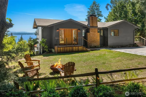 $1,150,000 | 10014 Southwest 122nd Place, Vashon, WA 98070