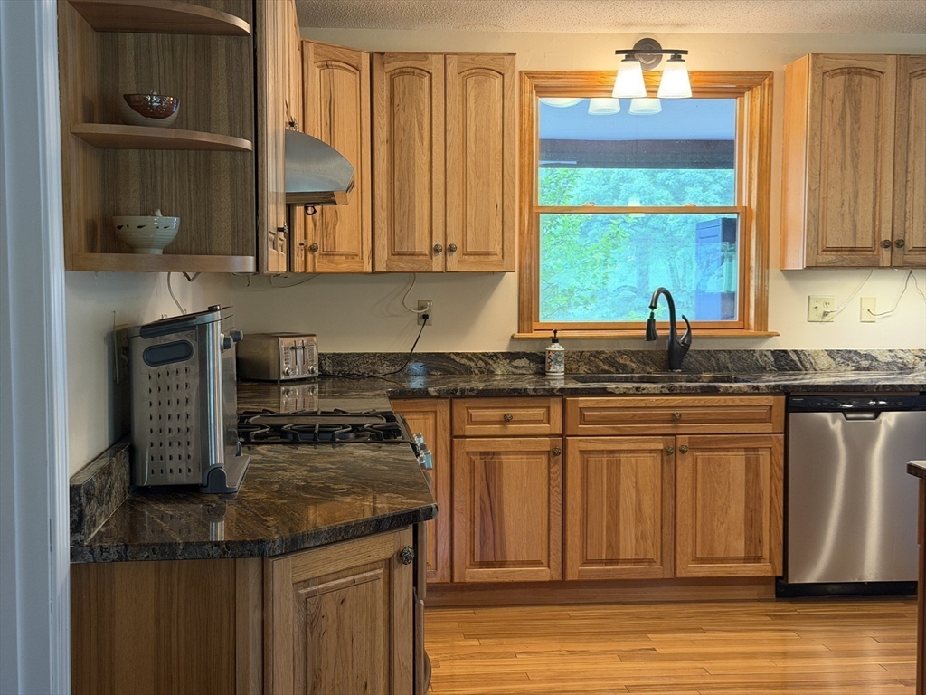 45 Olney Road Palmer, MA 01069 - Photo 7 of 42