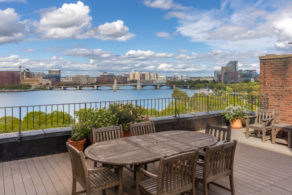 172 Beacon Street, Unit 4 Boston, MA 02116 - Photo 19 of 24