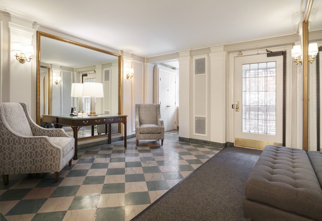 172 Beacon Street, Unit 4 Boston, MA 02116 - Photo 23 of 24