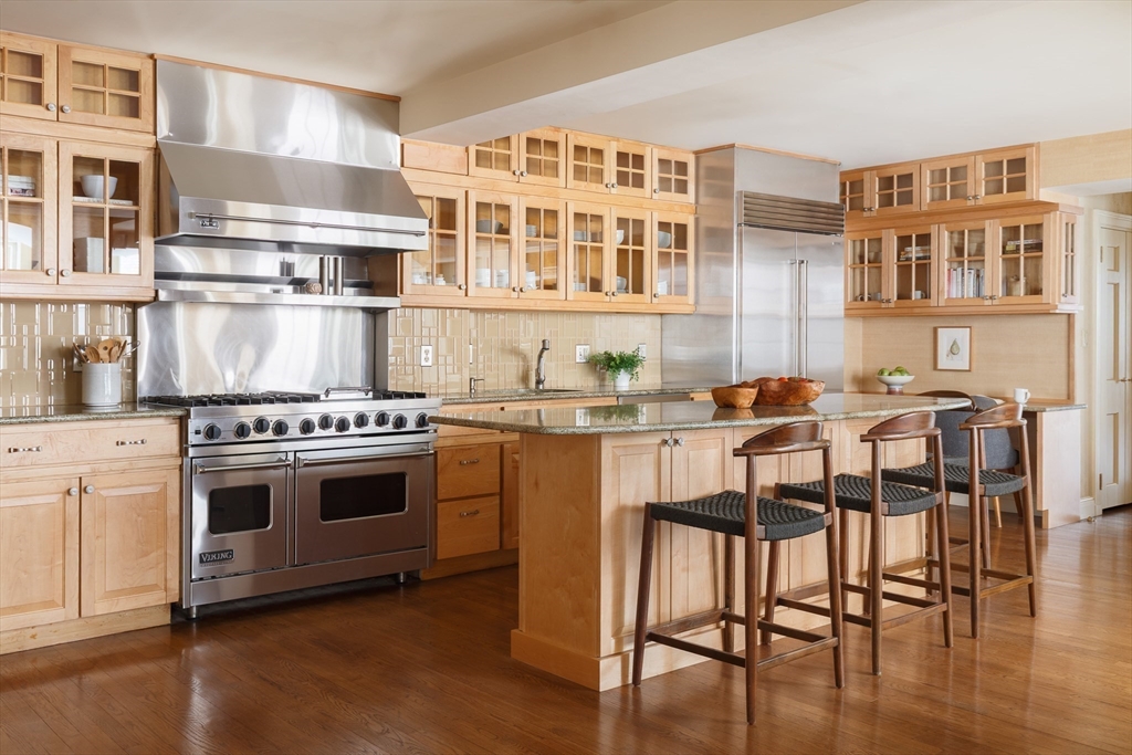 172 Beacon Street, Unit 4 Boston, MA 02116 - Photo 7 of 24