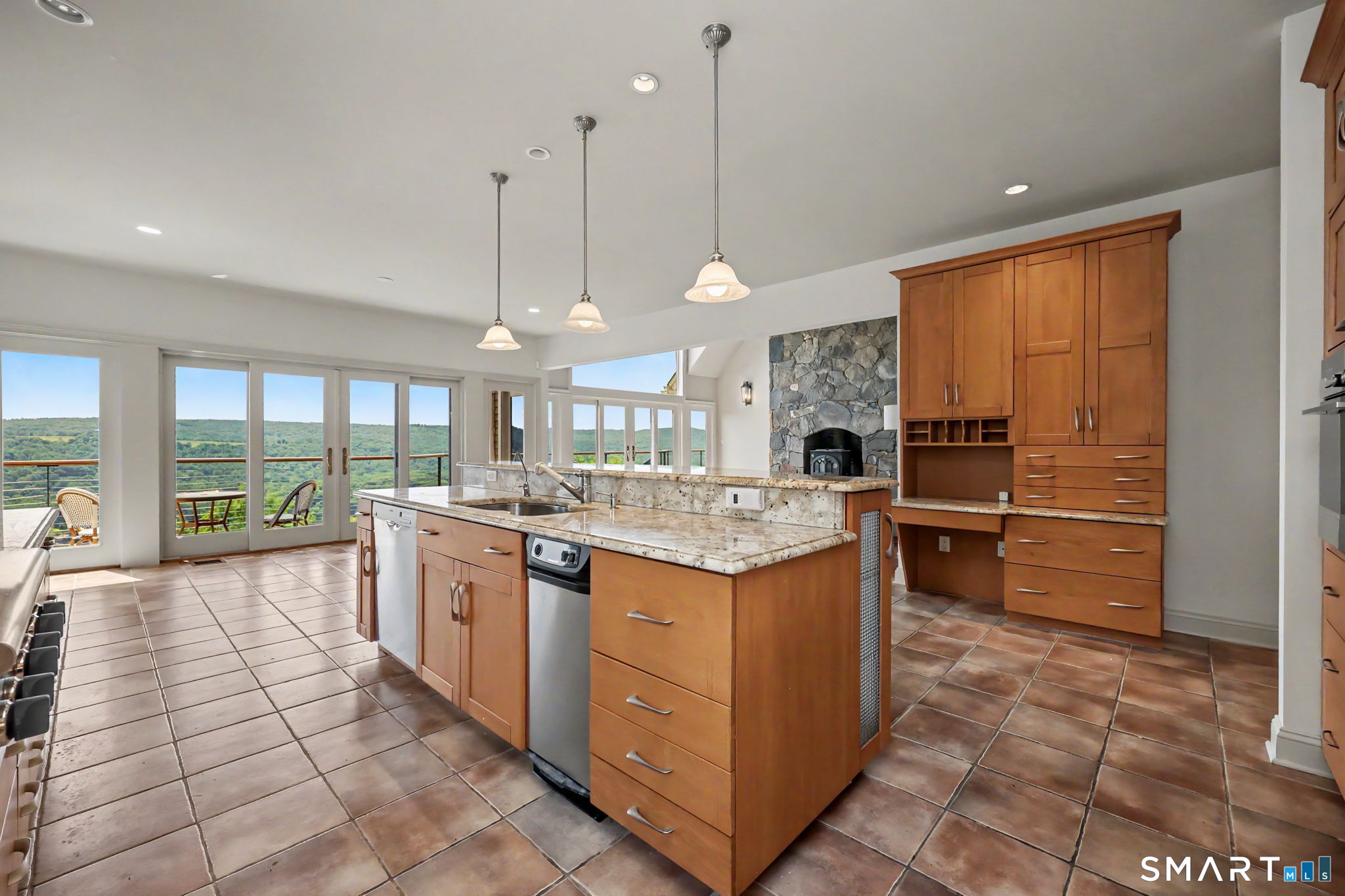 12 Fox Run Sherman, CT 06784 - Photo 10 of 33