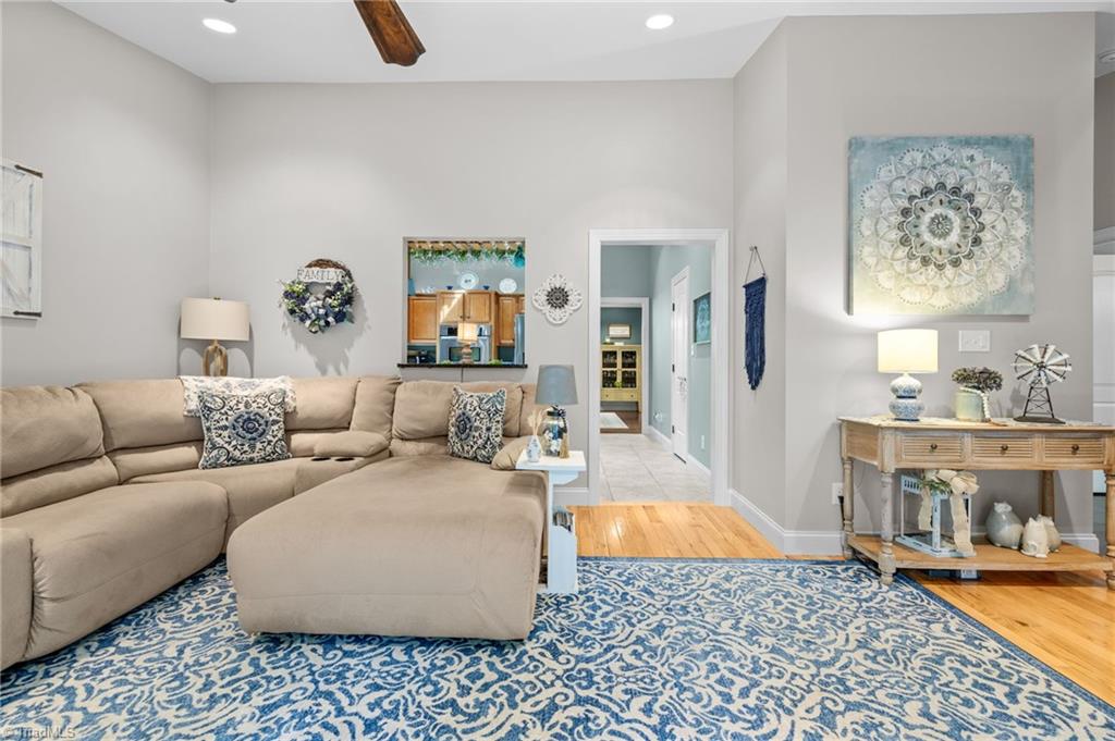3930 Cole Avenue High Point, NC 27265 - Photo 14 of 44 Great Room