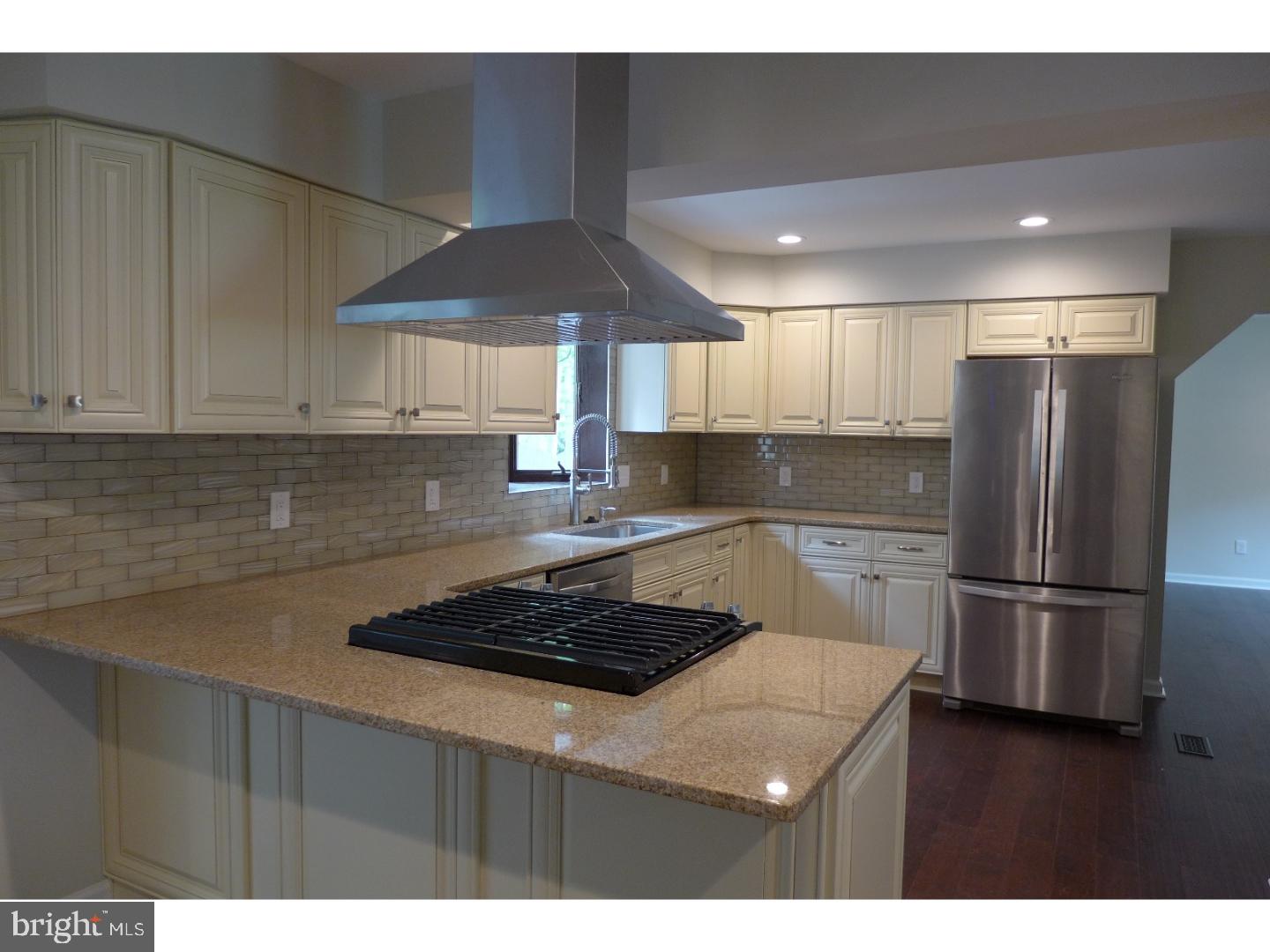 6 Virginia Road Glassboro, NJ 08028 - Photo 2 of 22 Kitchen