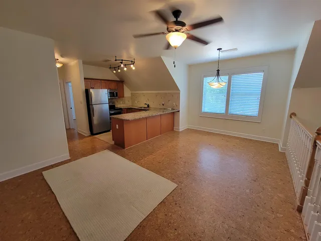 $1,600 | 3700 Overlook Drive, Unit 10, Tallahassee, FL 32311