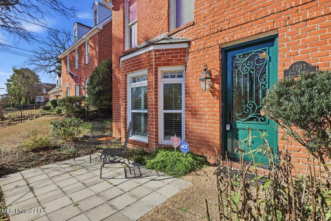 1707 Pine Street Jackson, MS 39202 - Photo 3 of 29 04-1707 Pine St _ Home Tours MS