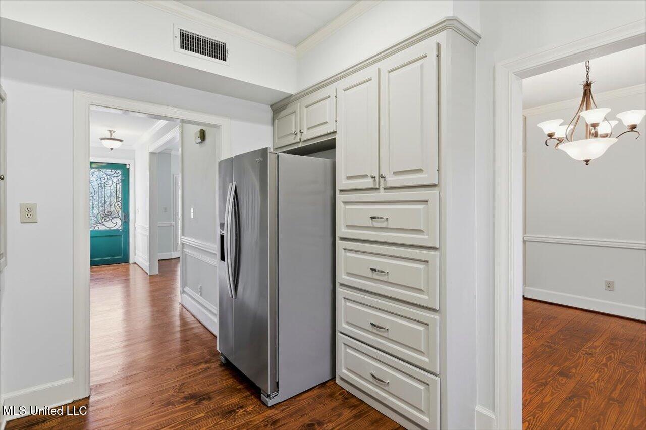 1707 Pine Street Jackson, MS 39202 - Photo 10 of 29 12-1707 Pine St _ Home Tours MS