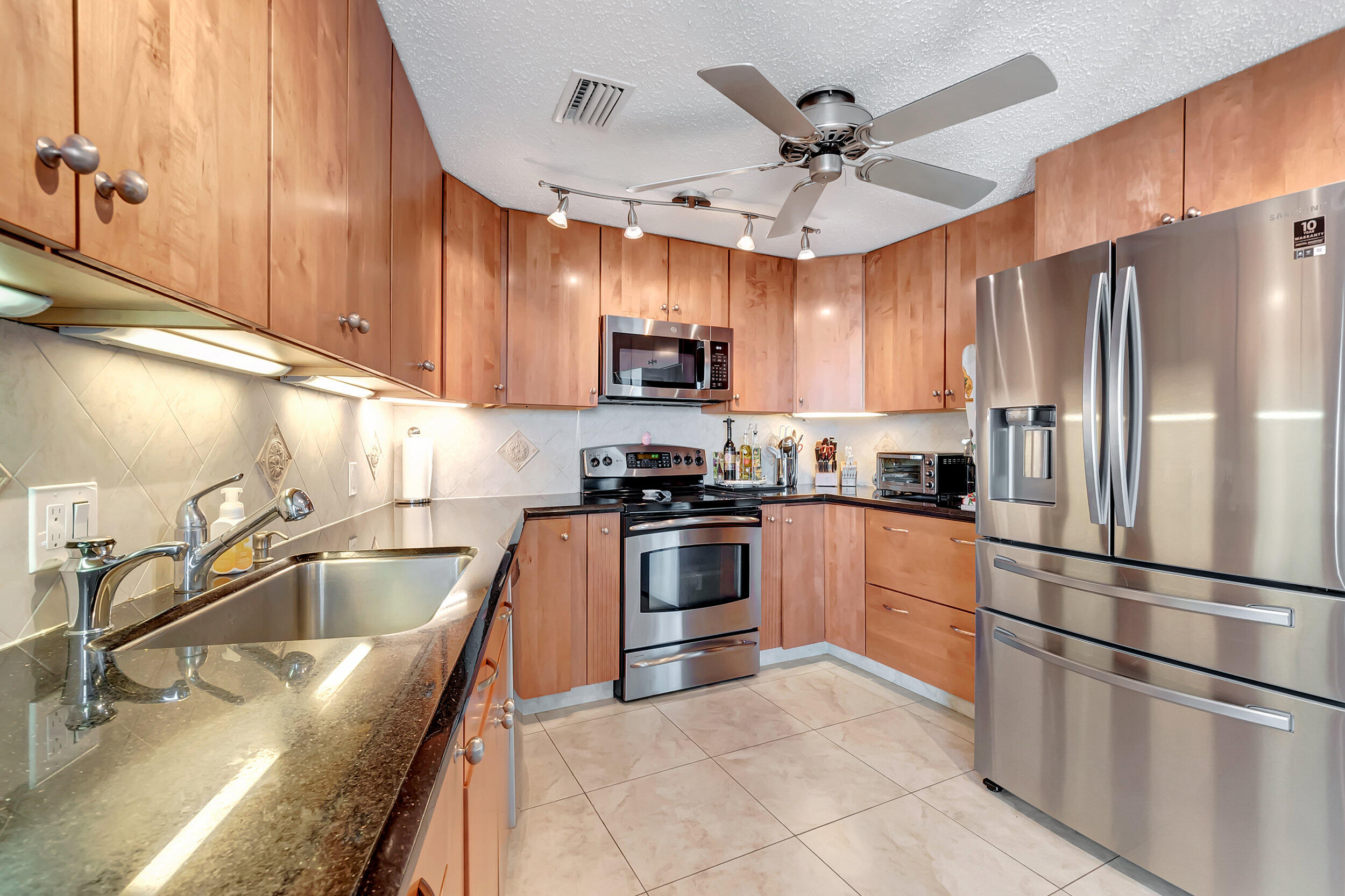 4545 North Ocean Boulevard, Unit 14D Boca Raton, FL 33431 - Photo 24 of 83 16_dsc_4068