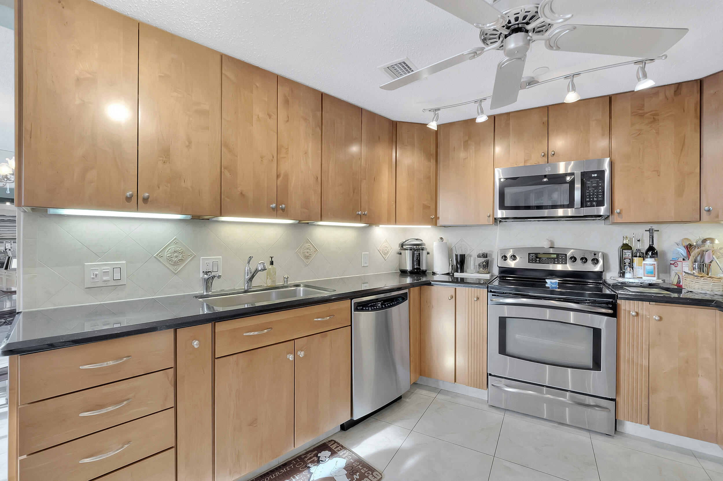 4545 North Ocean Boulevard, Unit 14D Boca Raton, FL 33431 - Photo 29 of 83 24_dsc_4180