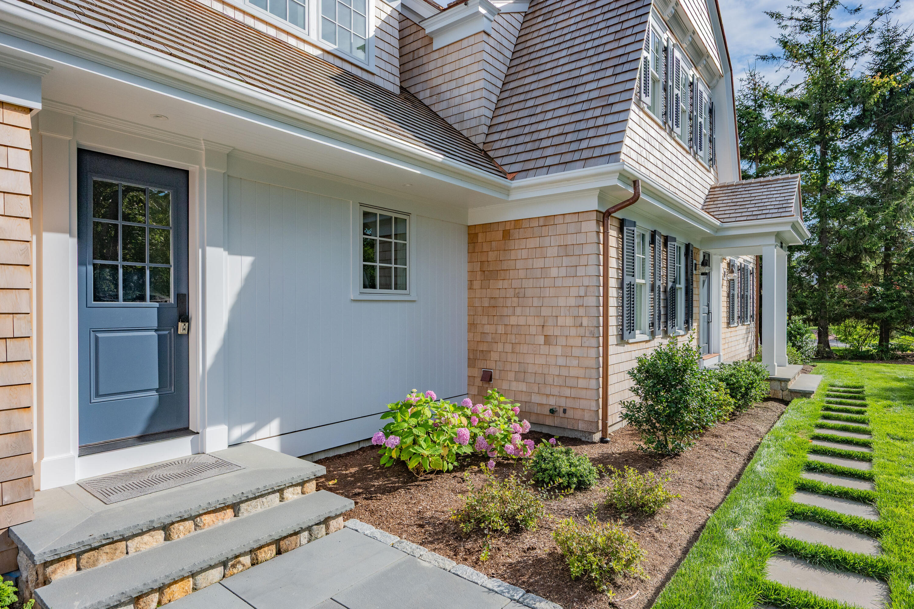 287 Cedar Street Chatham, MA 02633 - Photo 51 of 63 Front View