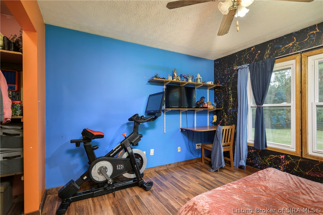8014 Ridge Way Georgetown, IN 47122 - Photo 18 of 51