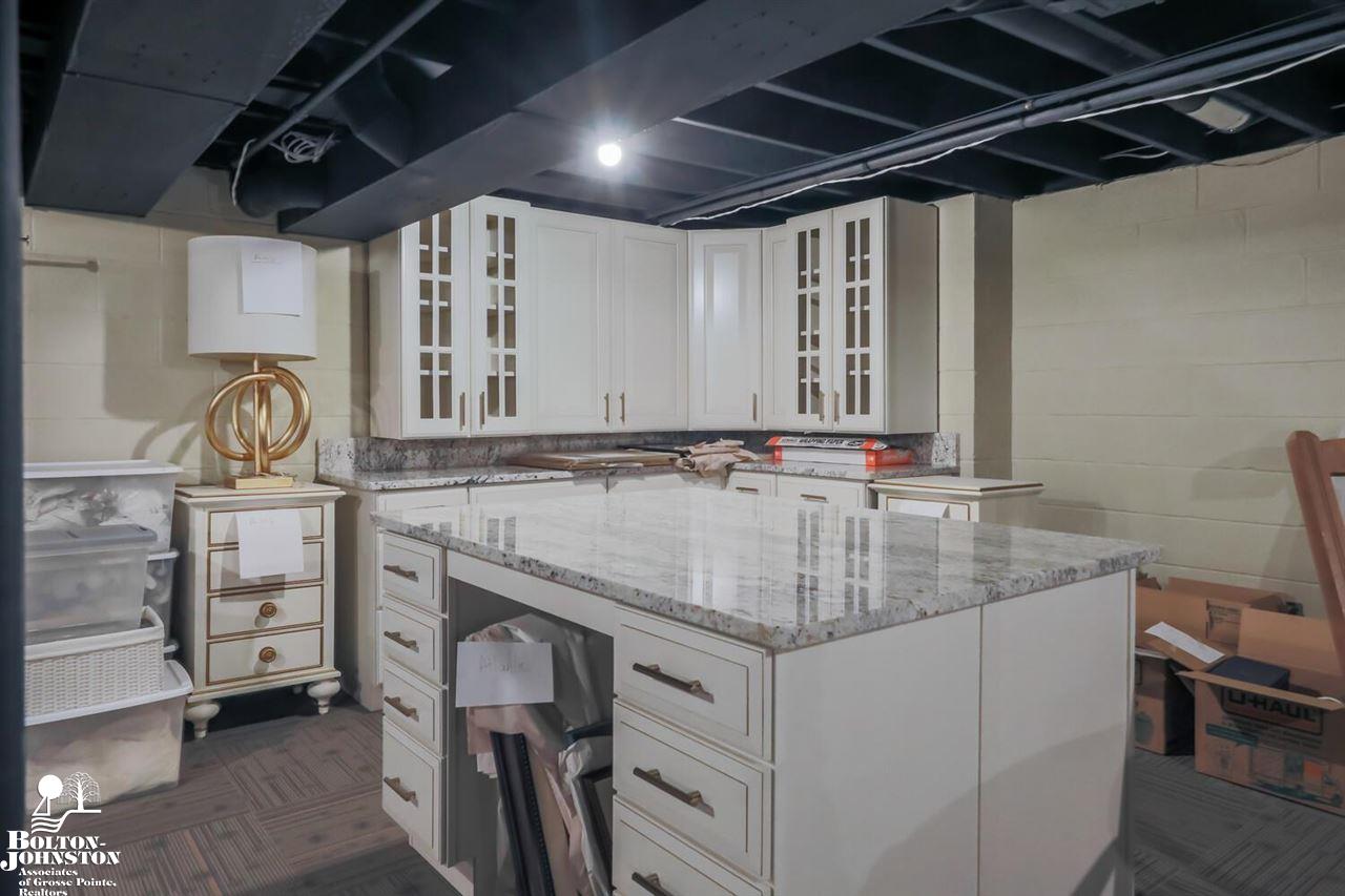 9 Stratton Place Grosse Pointe Shores, MI 48236 - Photo 56 of 68