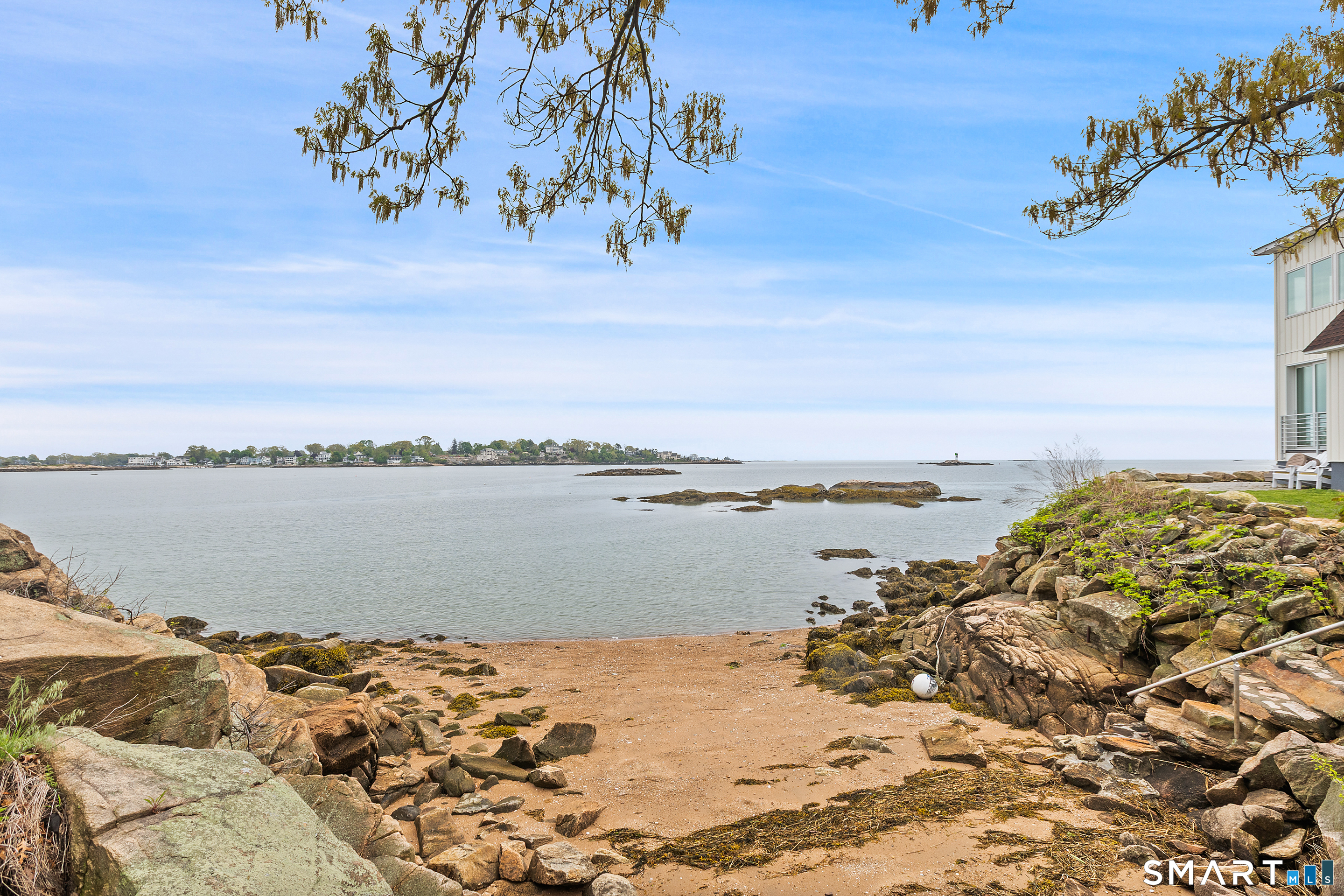 25 Brocketts Point Road Branford, CT 06405 - Photo 3 of 40