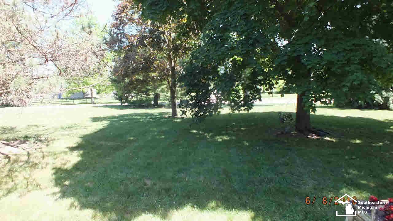 12181 Jackman Road Temperance, MI 48182 - Photo 7 of 16 21174690-6.JPG