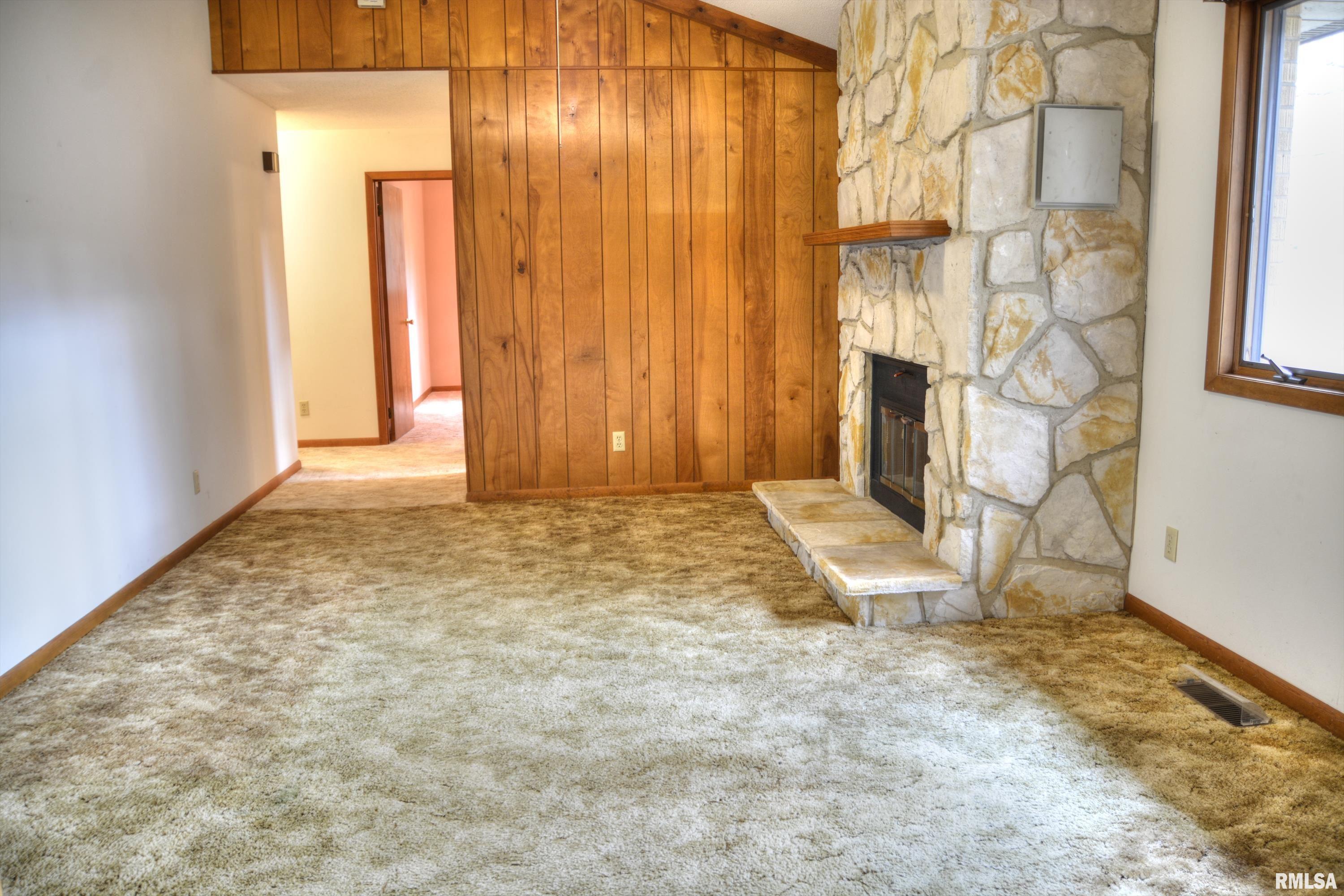 113 Valentine Place Colchester, IL 62326 - Photo 14 of 24