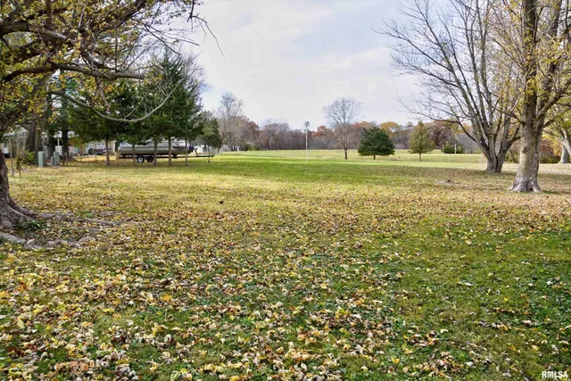 $192,500 | 113 Valentine Place, Colchester, IL 62326