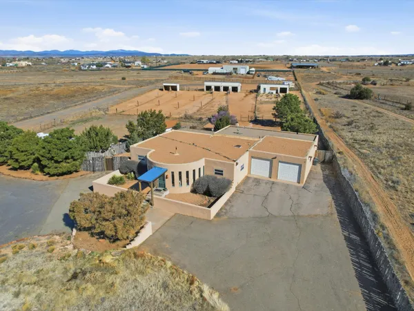 $779,000 | 35 Vista Alondra, Santa Fe, NM 87508