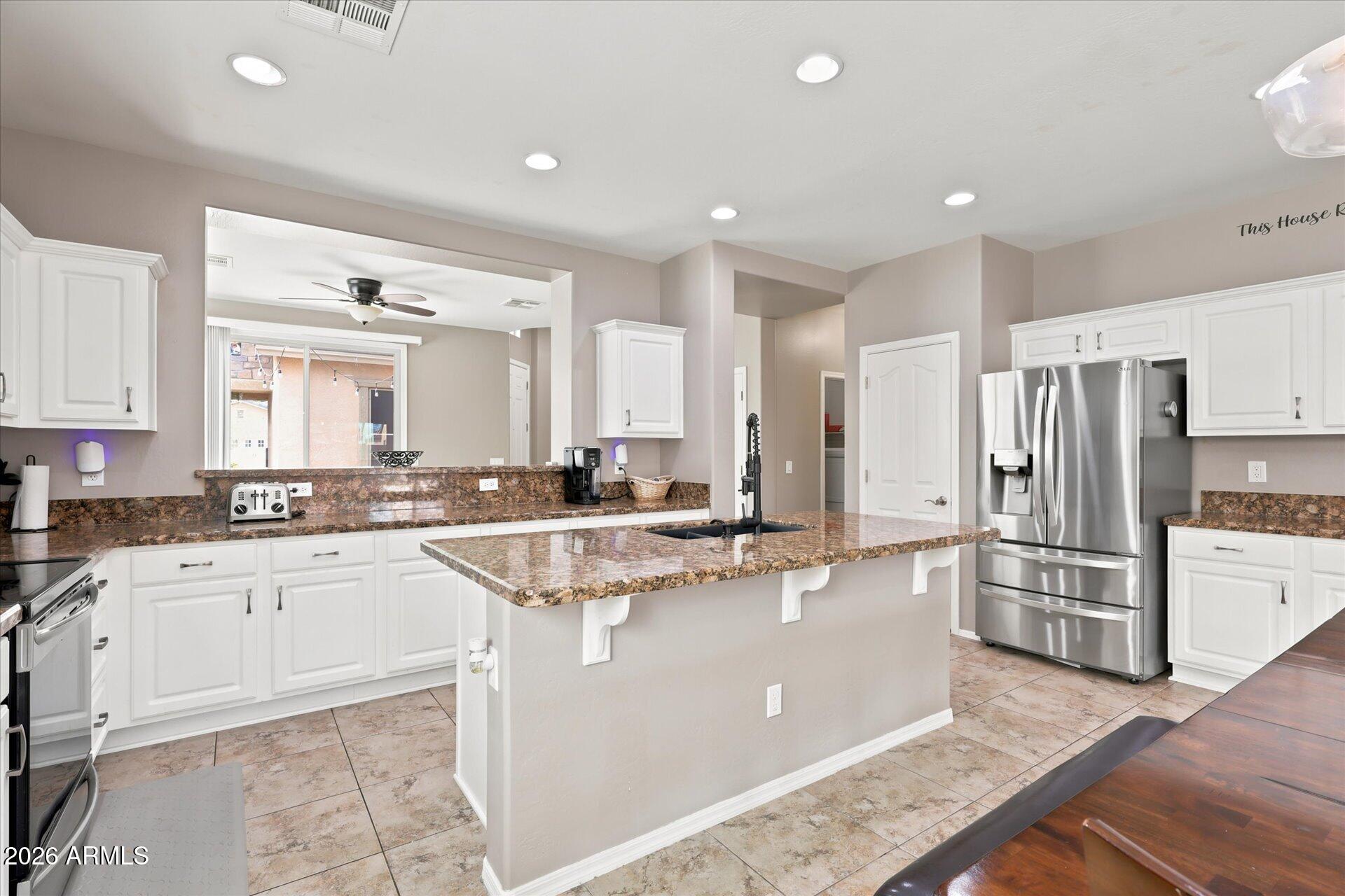 16974 West Rio Vista Lane Goodyear, AZ 85338 - Photo 7 of 38 Updated Kitchen
