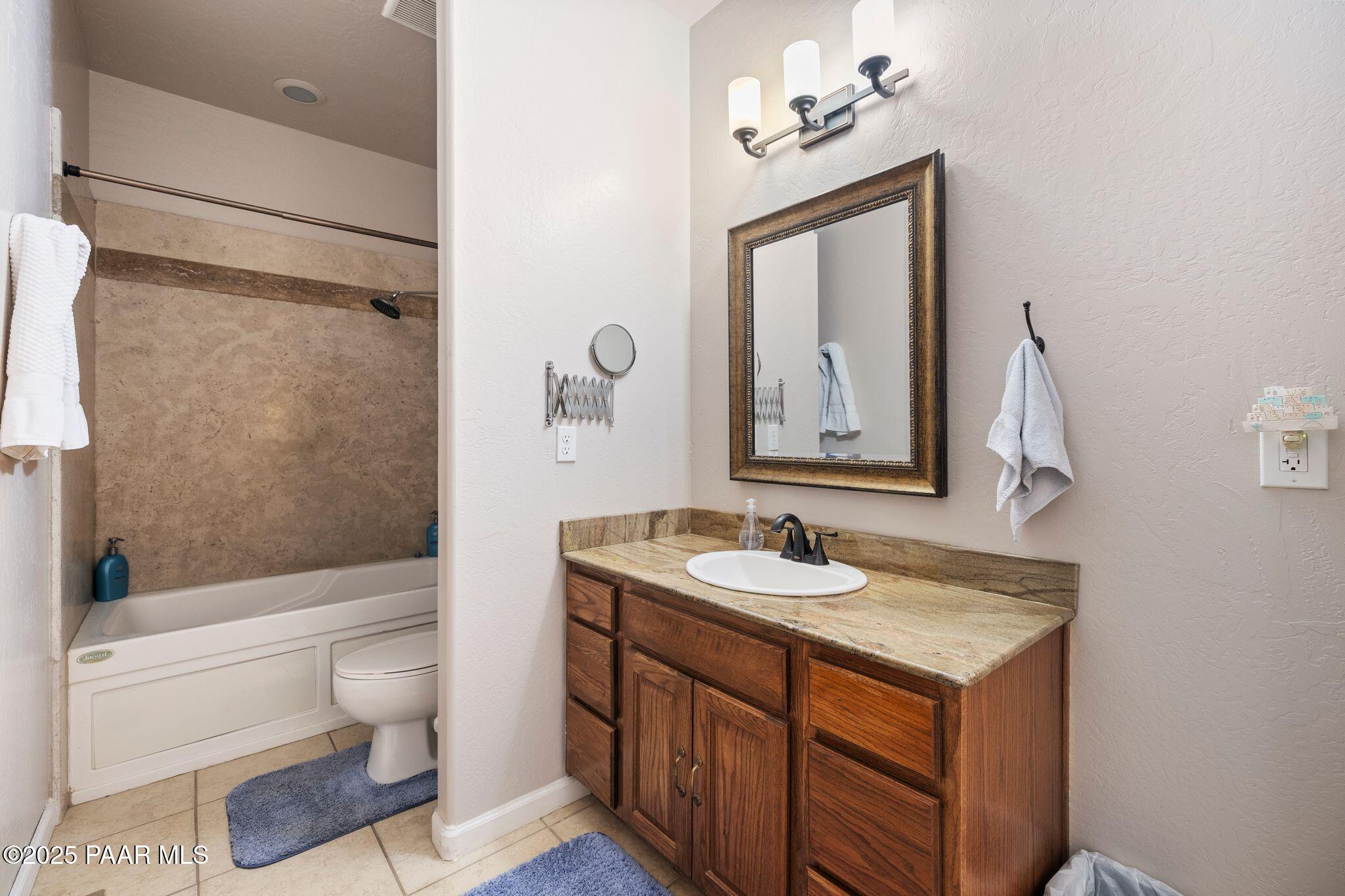 9520 Poland Road Mayer, AZ 86333 - Photo 38 of 63 Bathroom 3