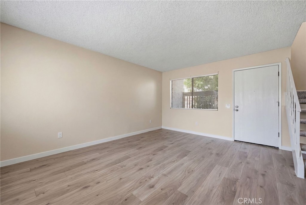 406 North Vía Roma Anaheim, CA 92806 - Photo 5 of 13