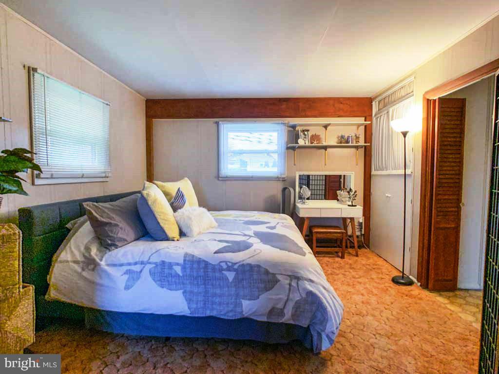 163 Wistar Road Fairless Hills, PA 19030 - Photo 15 of 32 King size suite