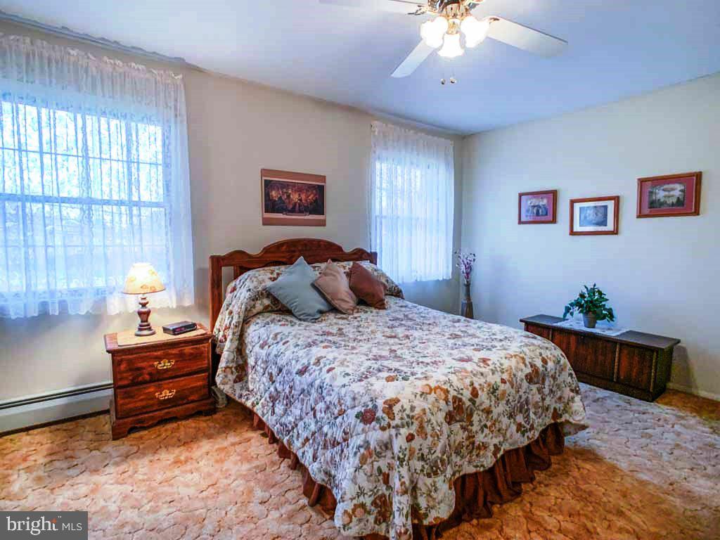 163 Wistar Road Fairless Hills, PA 19030 - Photo 20 of 32 2nd Floor Main Bedroom