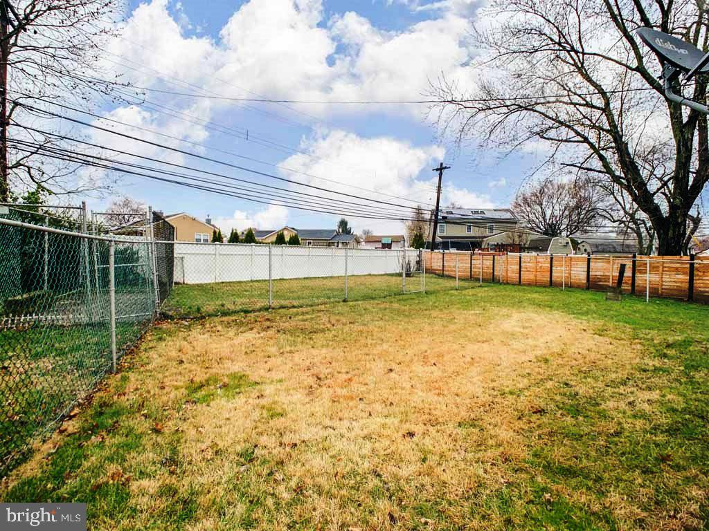 163 Wistar Road Fairless Hills, PA 19030 - Photo 30 of 32 Rear Yard