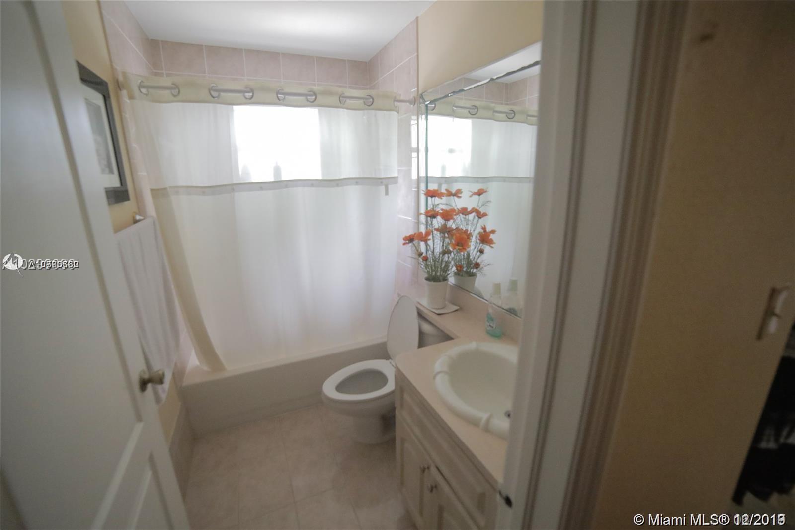 13268 Southwest 277th Terrace Homestead, FL 33032 - Photo 5 of 8
