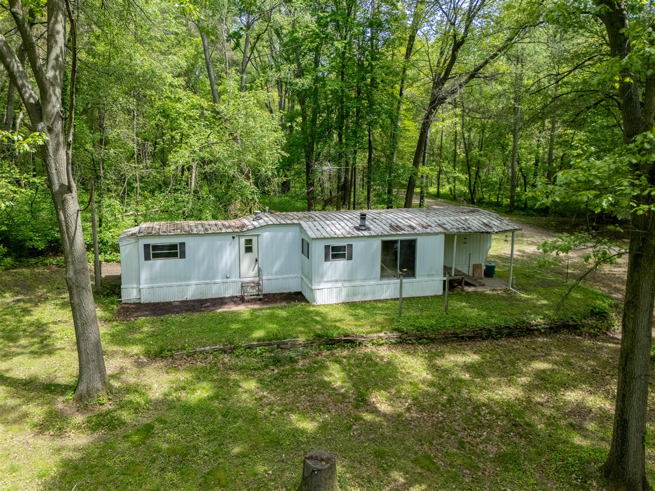 4511 Waldorf Road Delton, MI 49046 - Photo 5 of 30