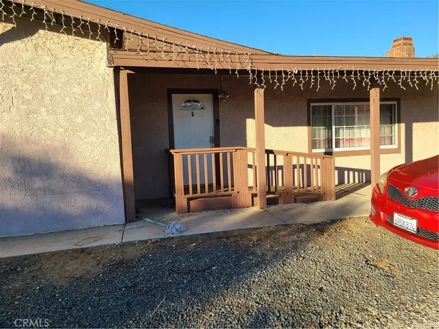 $3,800 | 11685 Holmes Avenue, Jurupa Valley, CA 91752