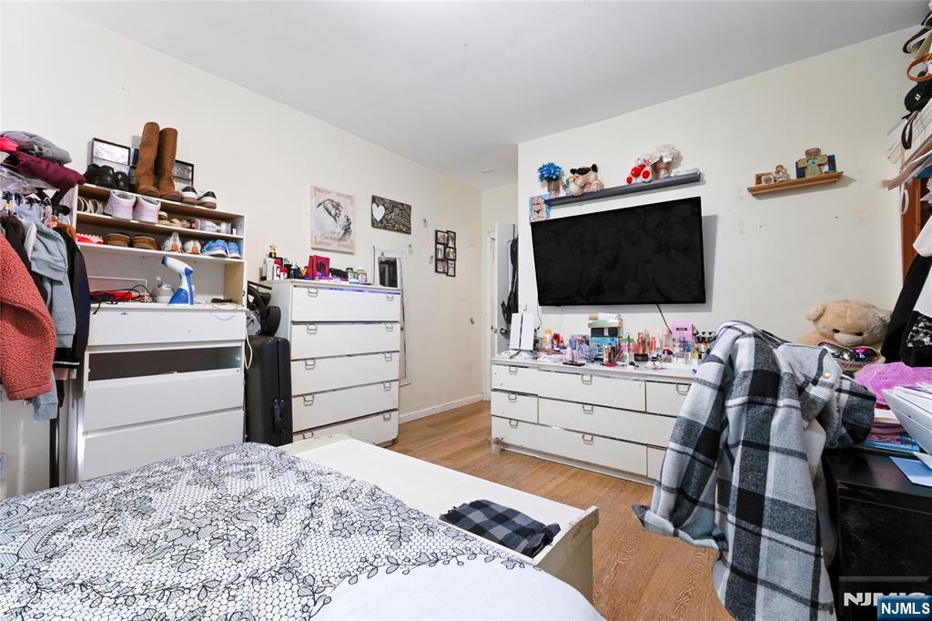 183 Walnut Street Paterson, NJ 07522 - Photo 26 of 40