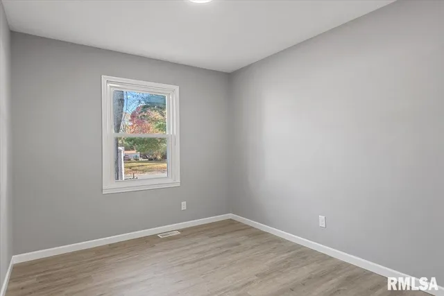 $160,000 | 406 North Iris Drive, Auburn, IL 62615